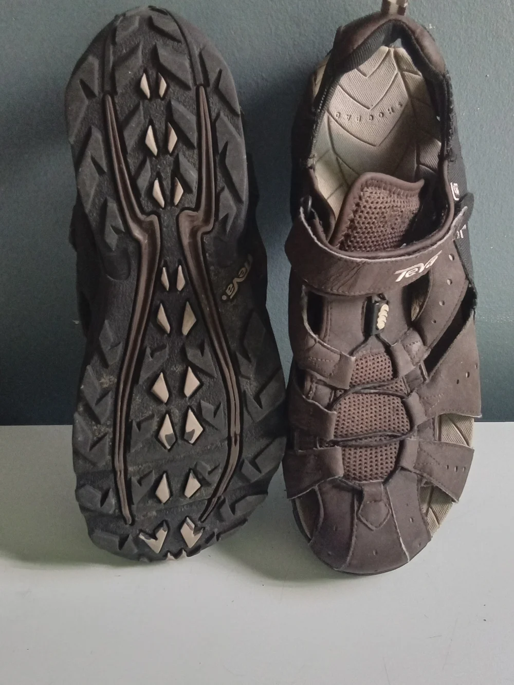 Teva Dozer Brown Nubuck Mesh Hybrid Hiking Sandals Mens Closed Toe Water Shoes